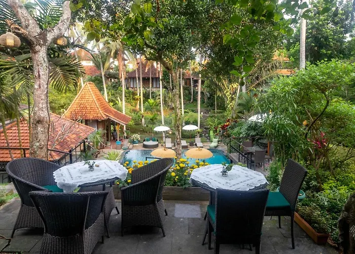 Narasoma & Retreat منزل للإقامة